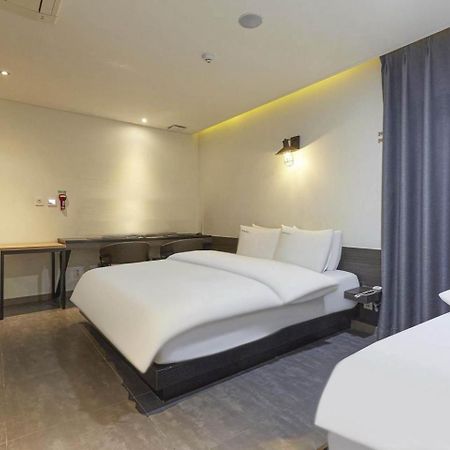 Hertz Hotel Сеул Екстер'єр фото